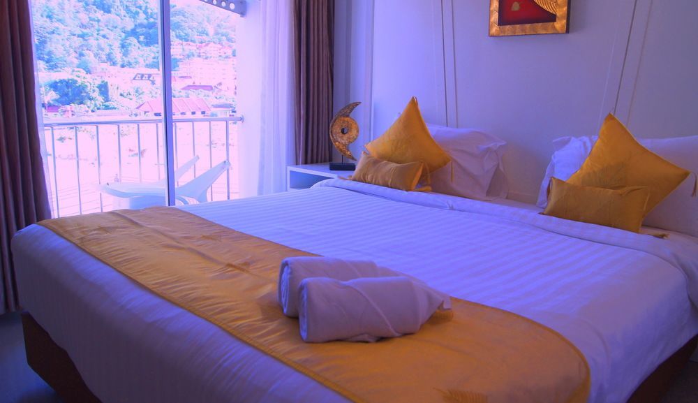 J Sweet Dream Boutique Hotel Phuket Patong Esterno foto