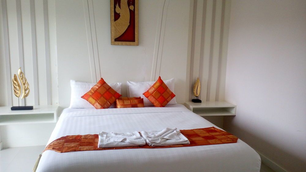J Sweet Dream Boutique Hotel Phuket Patong Esterno foto