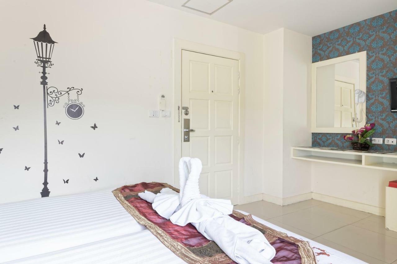 J Sweet Dream Boutique Hotel Phuket Patong Esterno foto
