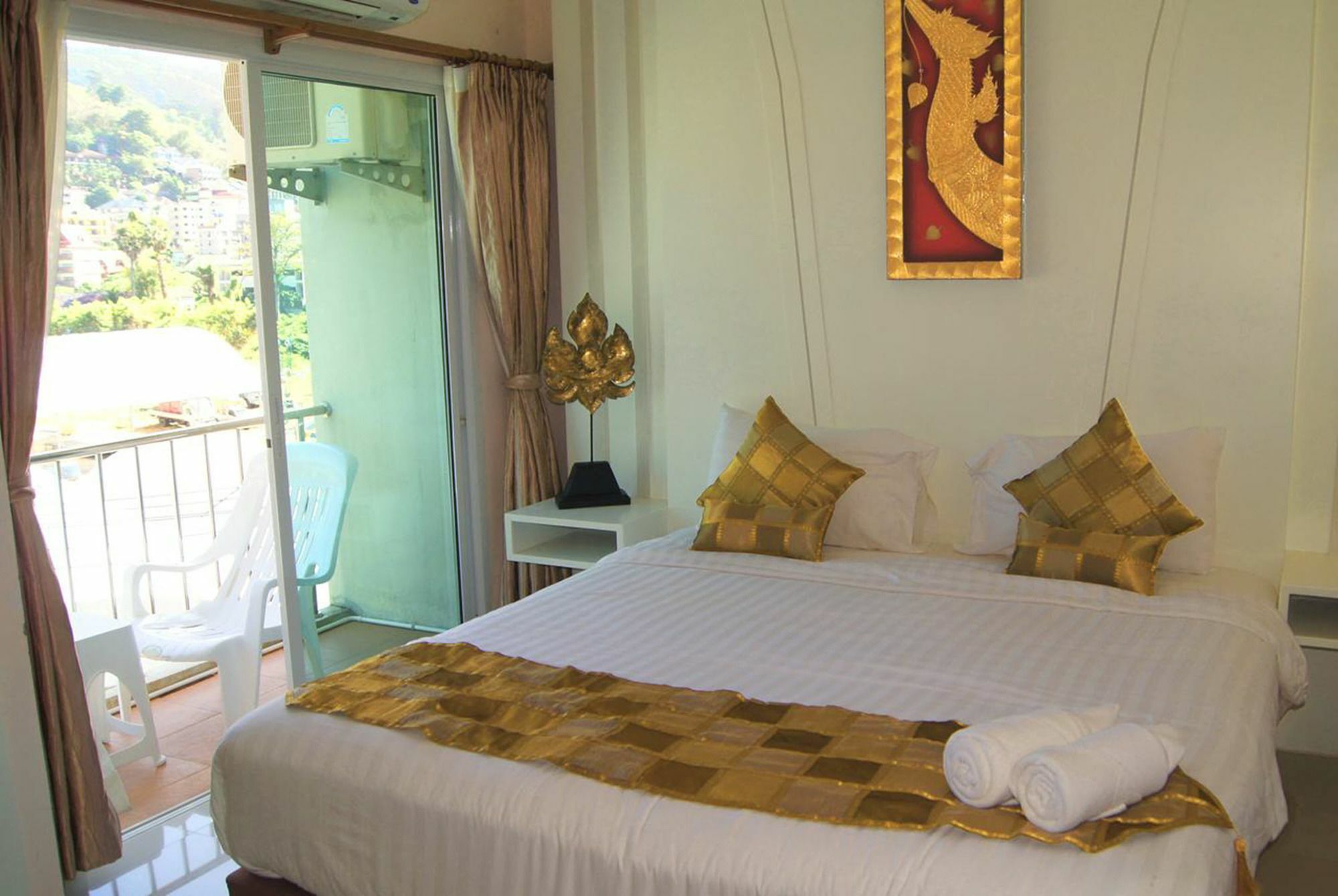 J Sweet Dream Boutique Hotel Phuket Patong Esterno foto